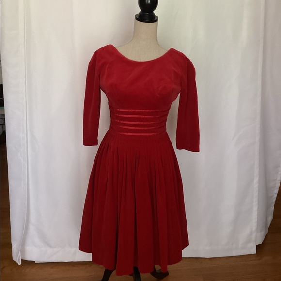 Vintage jr.theme Velvet red dress - Picture 4 of 10